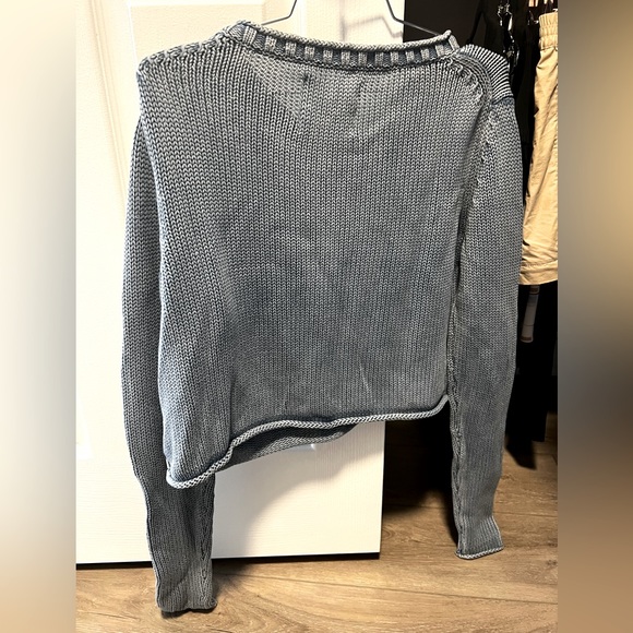 TNA distressed blue knit slightly cropped sweater - Picture 2 of 3